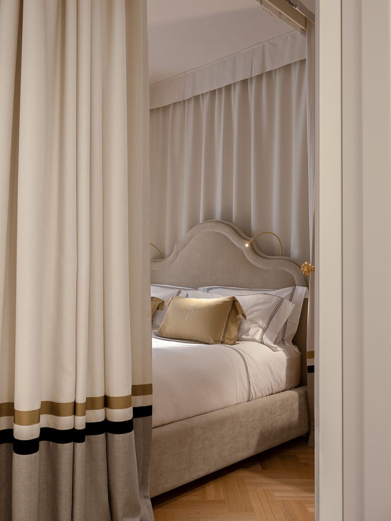 Realizzazioni Grand Hotel Principe di Piemonte Tosconova suite letto