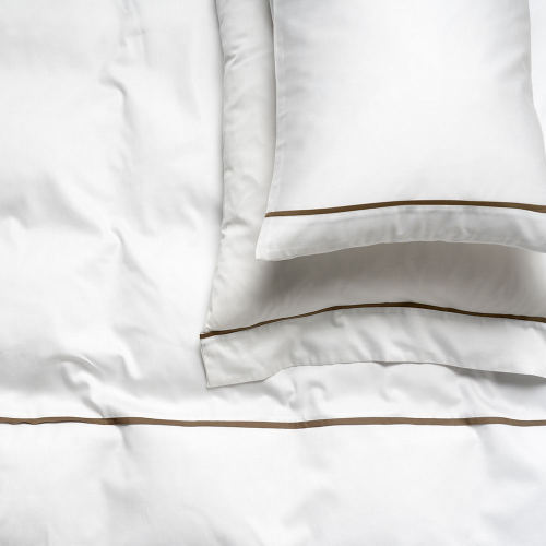 Biancheria letto modello Cannes marrone dettaglio