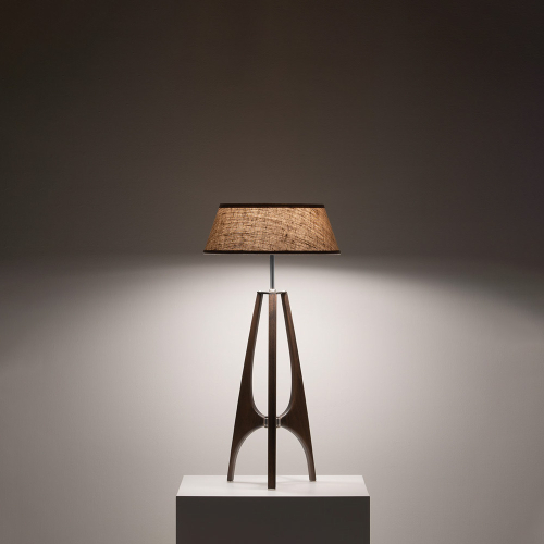 Lampada da tavolo Charlotte canaletto frontale con paralume beige accesa