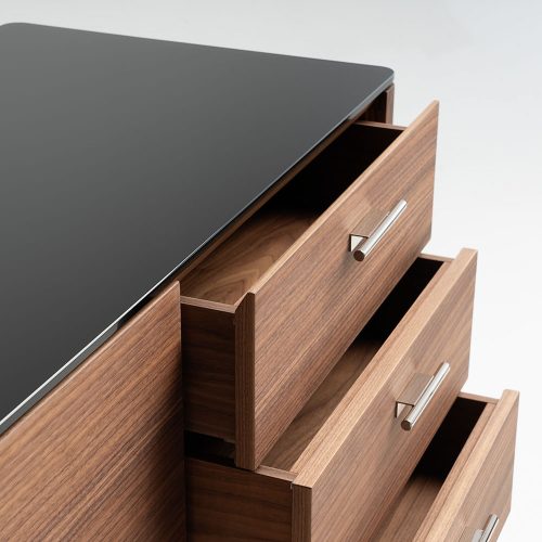 Credenza Club in legno noce canaletto dettaglio cassetti