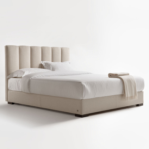 Letto imbottito Milano Contract tre quarti