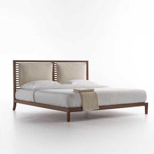Letto Teulada in legno massello foto tre quarti