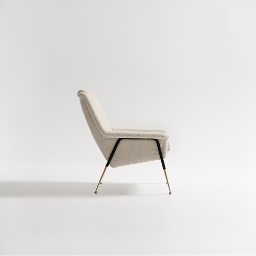 Poltrona Witton rivestimento Dedar A joy foto laterale