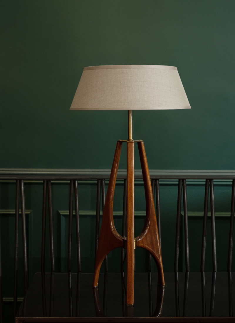 Charlotte table lamp in Caroppi Romagnoli Design Collective Tosconova showroom